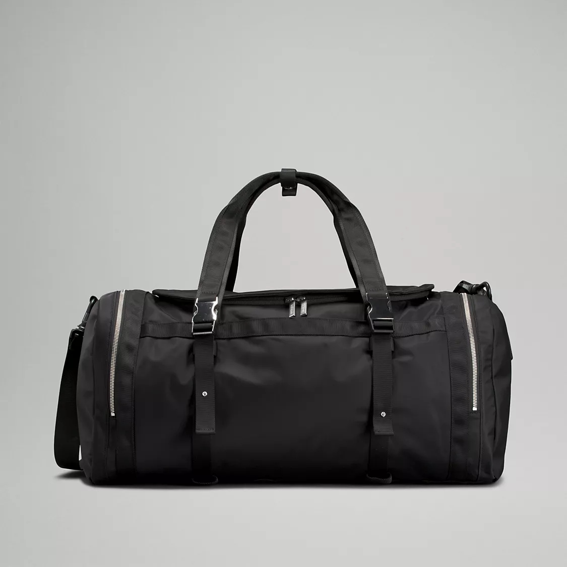 Supply Throwback Triple-Zip Duffle Bag 25L